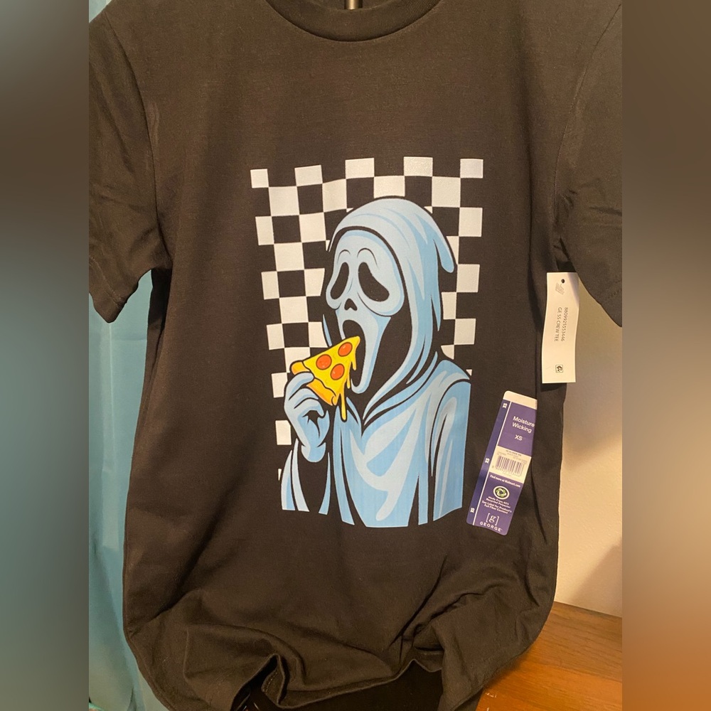 “Ghostface eating pizza” tee